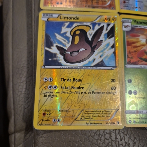 Pokemon Card Collection - Yellow, Blue, Red, Green - Picture 7 of 7